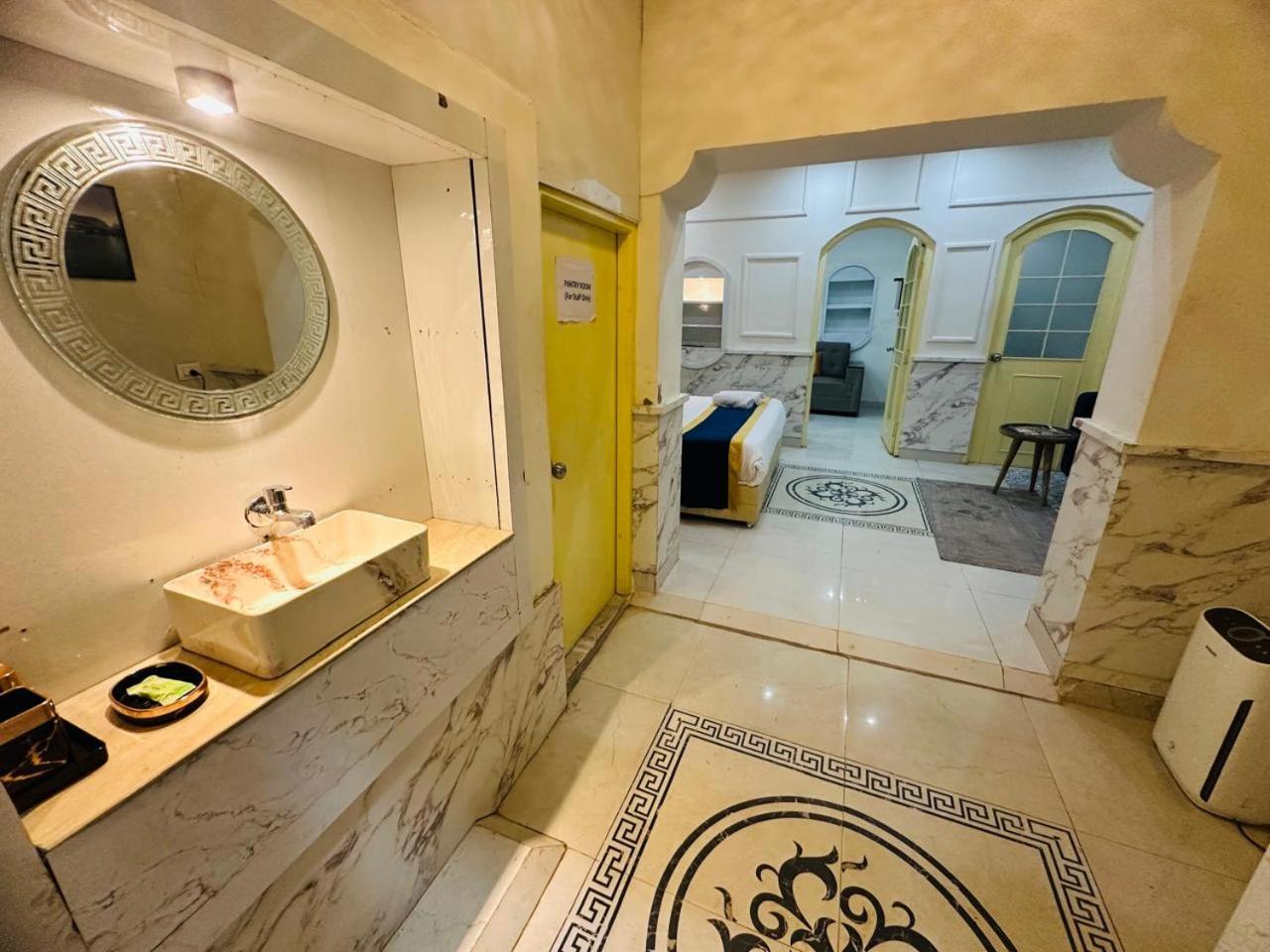 Отель Hinduja Haveli Gulab Sagar Джодхпур Экстерьер фото